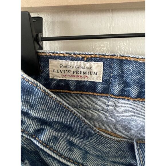 Levi's 501s Premium Denim Jeans 29x32 Medium‎ Wash Timeless Classic - Picture 3 of 9